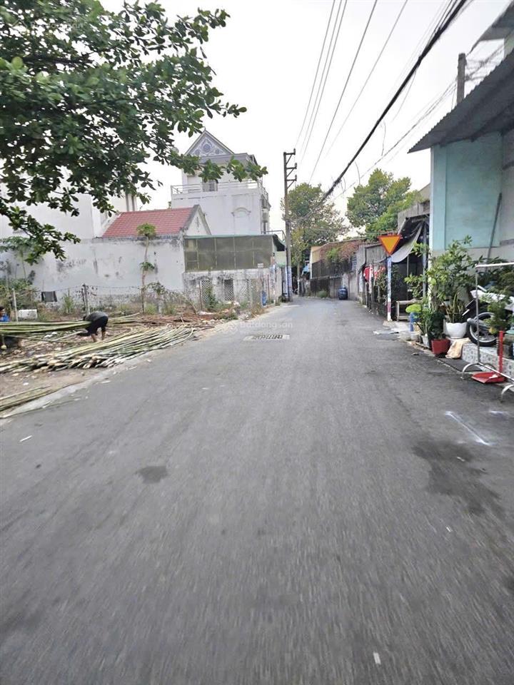 Bán đất ngay bigc go dĩ an cách đường võ thị sáu 100m p.đông hòa tp.dĩ an. dt 74.1m2