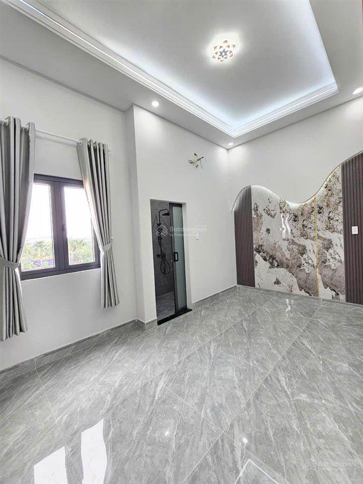 5,1 tỷ  bán nhà 1 trệt 2 lầu hoàn công gần vincom 2km, p.tân đông hiệp, dĩ an. dt 60,3m2 (5x12m)