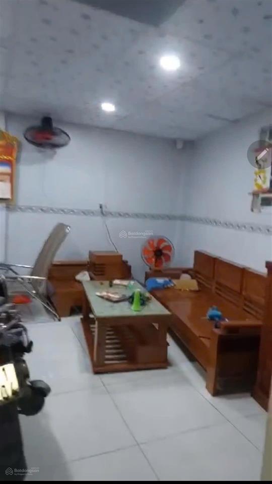 2,6 tỷ  bán nhà cấp 4 đường phạm hữu lầu 50m p.dĩ an tp.dĩ an gần vincom dĩ an