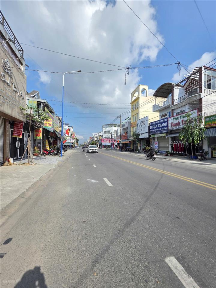 Bán nhà 100m2 (5x20m) doanh sầm uất, mt đường d1, kdc việt sing, p.an phú, tp.thuận an