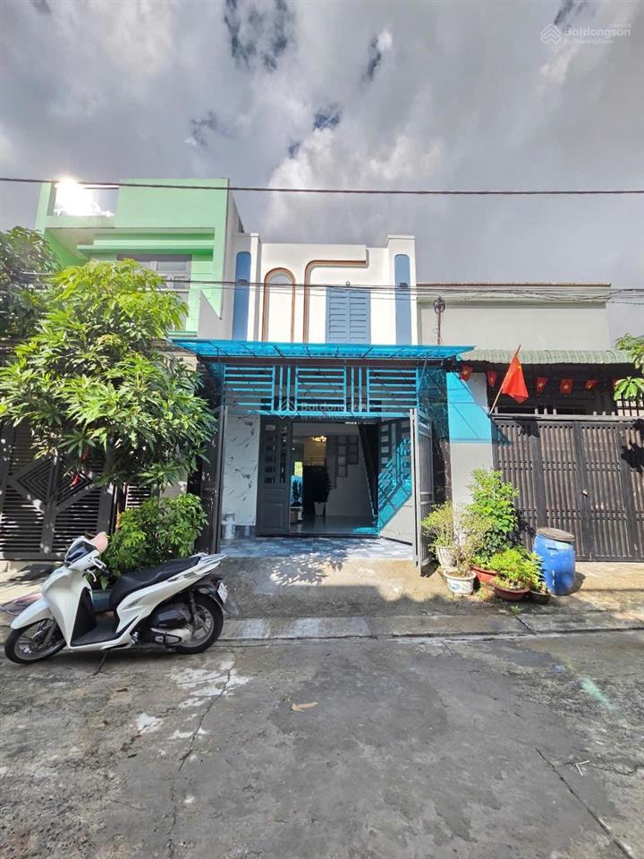 3,55tỷ  bán nhà 1 trệt 1 lửng full nội thất gần kdl hố lang đường liên huyện, p.tân bình, tp.dĩ an