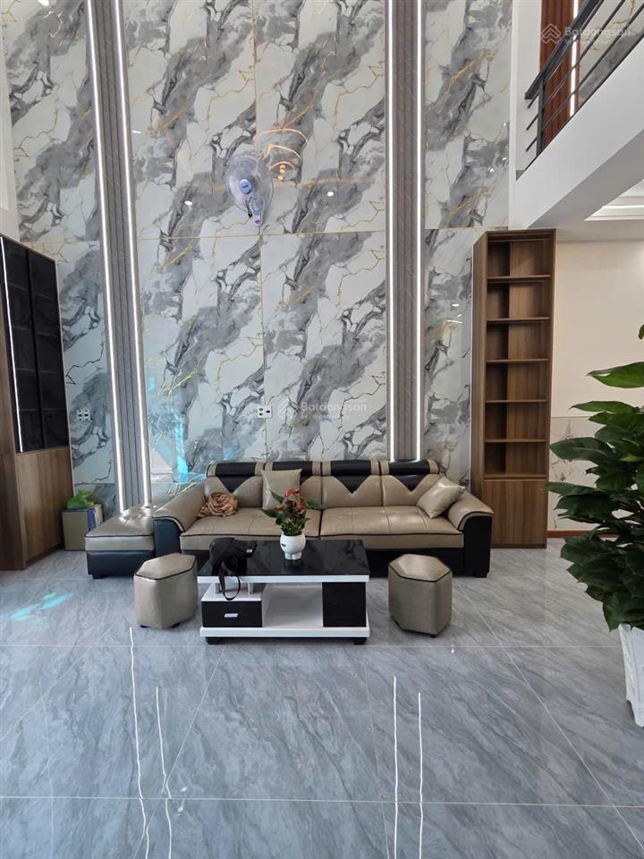 3,55tỷ  bán nhà 1 trệt 1 lửng full nội thất gần kdl hố lang đường liên huyện, p.tân bình, tp.dĩ an