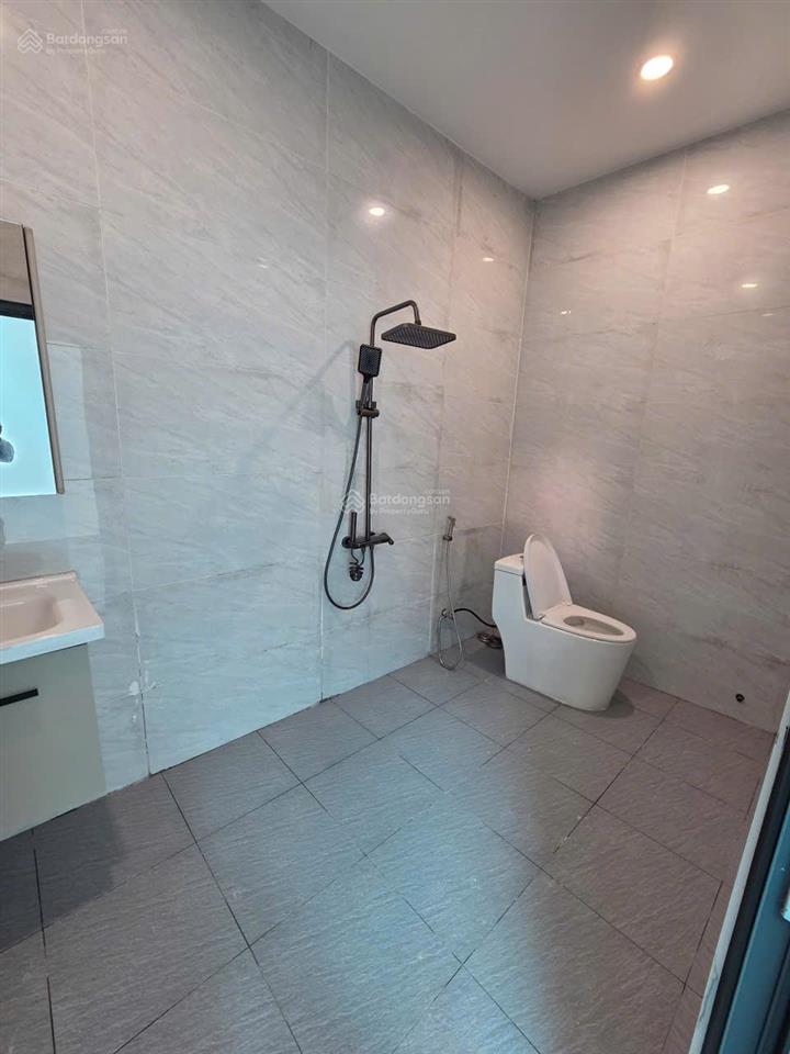 3,55tỷ  bán nhà 1 trệt 1 lửng full nội thất gần kdl hố lang đường liên huyện, p.tân bình, tp.dĩ an