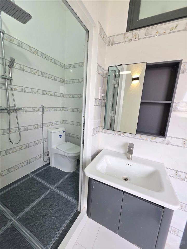 Bán nhà mt chợ tự phát kinh doanh sầm uất 4,05 tỷ tl, gần tp. dĩ an, p. bửu hòa, tp. biên hòa