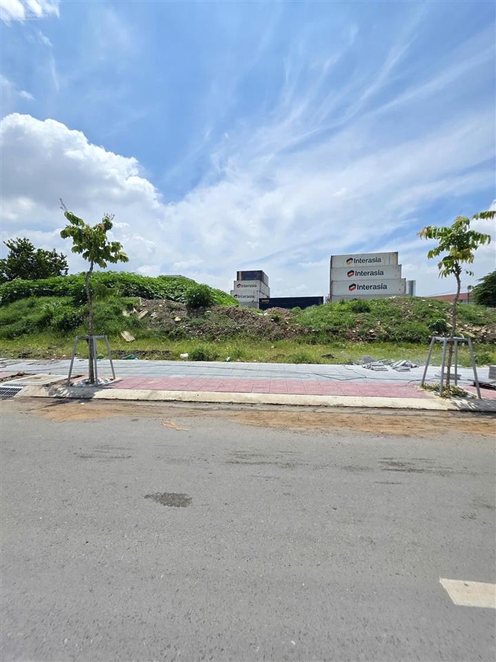 Bán đất gần làng đại học  mt đường 30 tháng 4, p.bình thắng, tp.dĩ an, dt 377,8m2 ngang 10m