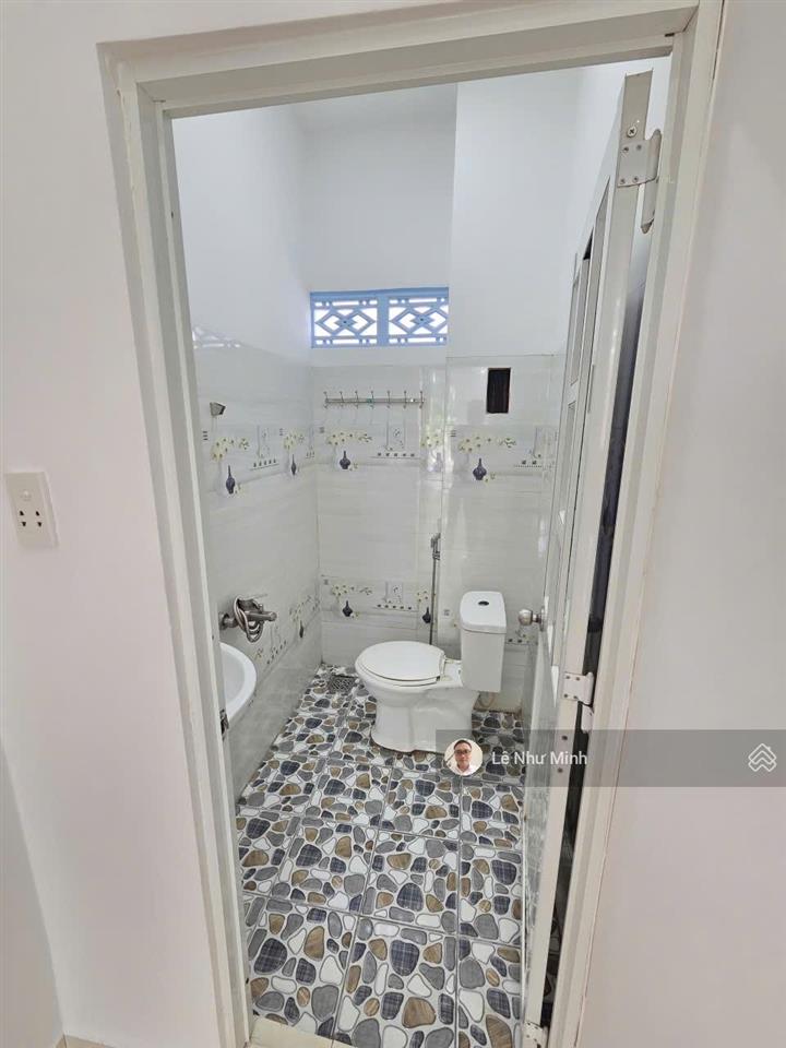 2,2 tỷ  bán nhà 1 trệt 1 lầu, gần chợ bà tri 500m, p.tân hiệp, tp.tân uyên  dt 63m2 (4,5x14m)