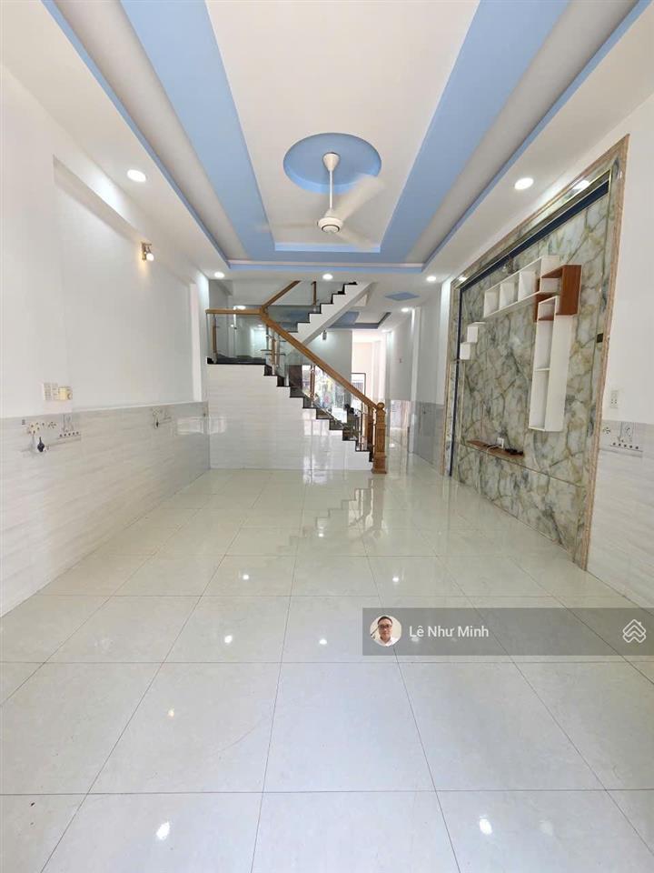 2,2 tỷ  bán nhà 1 trệt 1 lầu, gần chợ bà tri 500m, p.tân hiệp, tp.tân uyên  dt 63m2 (4,5x14m)