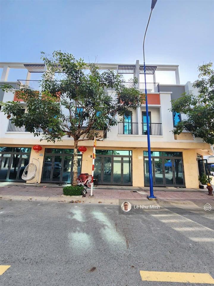 2,7 tỷ  kdc compound, nhà 1 trệt 1 tum sân thượng hoàn công bình chuẩn 69 p.bình chuẩn tp.thuận an