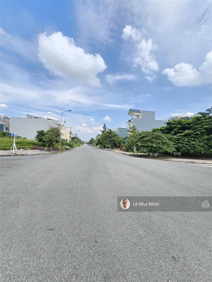 6 tỷ  bán lô góc 2mt kdc phú hồng thịnh 10 đường nhựa 22m p. bình an dĩ an dt 99,8m2