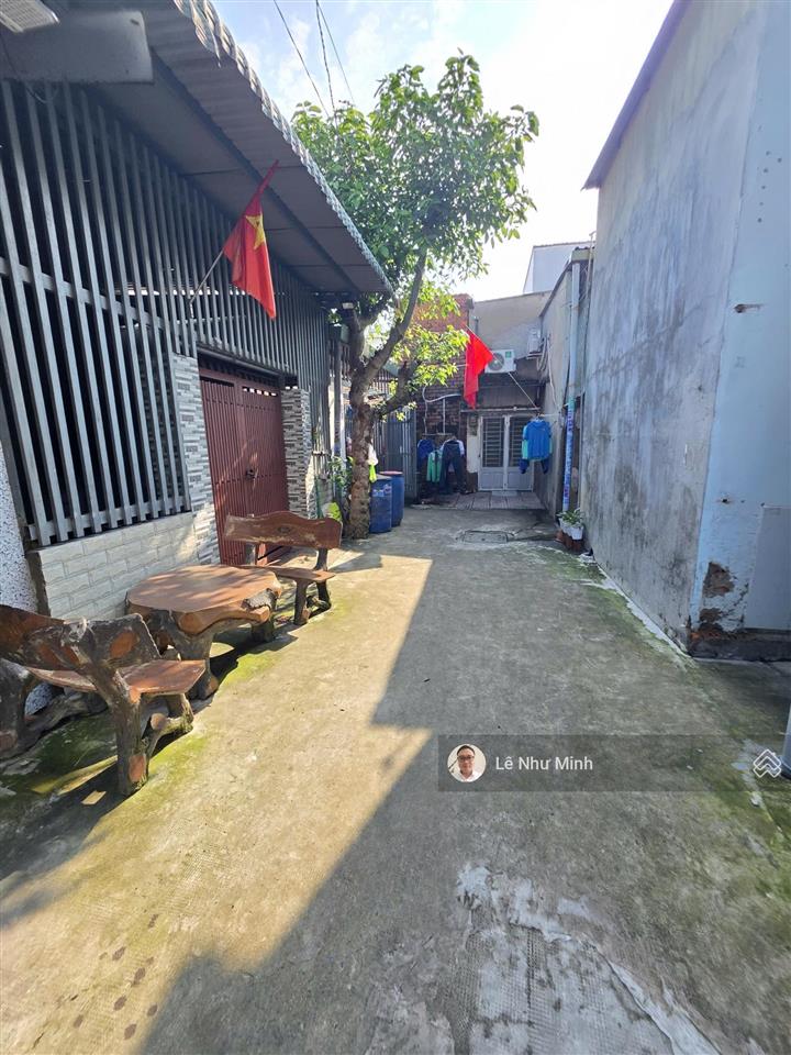 Bán dãy nhà trọ đường nguyễn thái học gần chợ dĩ an, p. tân đông hiệp, tp. dĩ an. 160,3m2 (5x33m)
