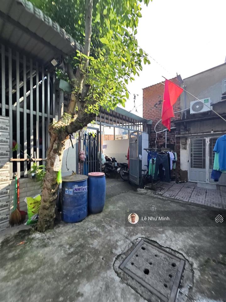 Bán dãy nhà trọ đường nguyễn thái học gần chợ dĩ an, p. tân đông hiệp, tp. dĩ an. 160,3m2 (5x33m)