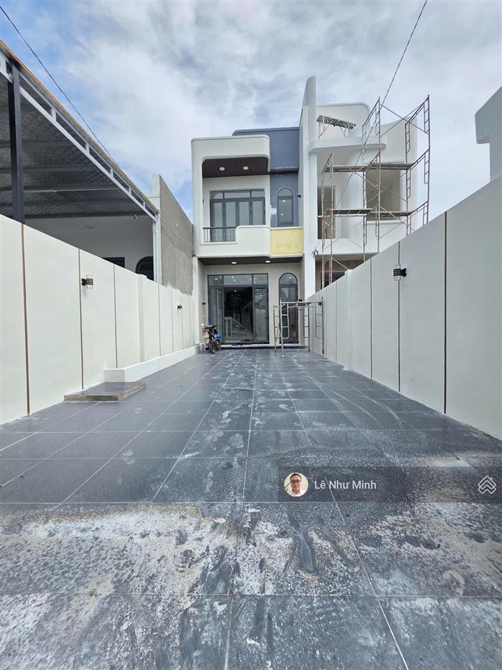 Ngộp trả giá là bán  bán 2 căn nhà rẻ 167m2 chỉ 3,2 tỷ thương lượng mạnh.thái hòa, tp.tân uyên cũ