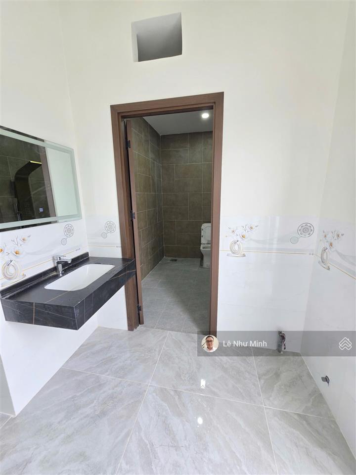 Ngộp trả giá là bán  bán 2 căn nhà rẻ 167m2 chỉ 3,2 tỷ thương lượng mạnh.thái hòa, tp.tân uyên cũ