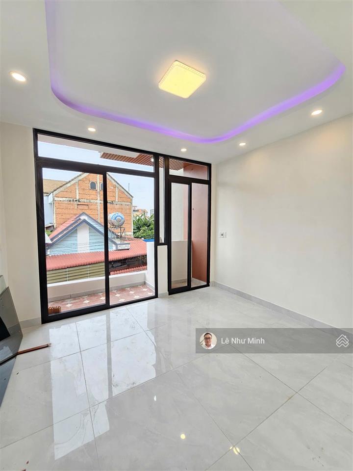 Ngộp  trả giá là bán  bán nhà 1 trệt 1 lầu gần đường trần hưng đạo 100m p. đông hòa tp. dĩ an