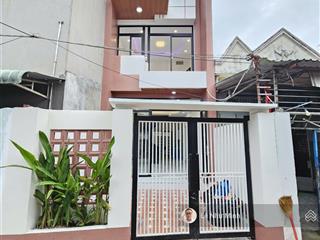 Ngộp  trả giá là bán  bán nhà 1 trệt 1 lầu gần đường trần hưng đạo 100m p. đông hòa tp. dĩ an