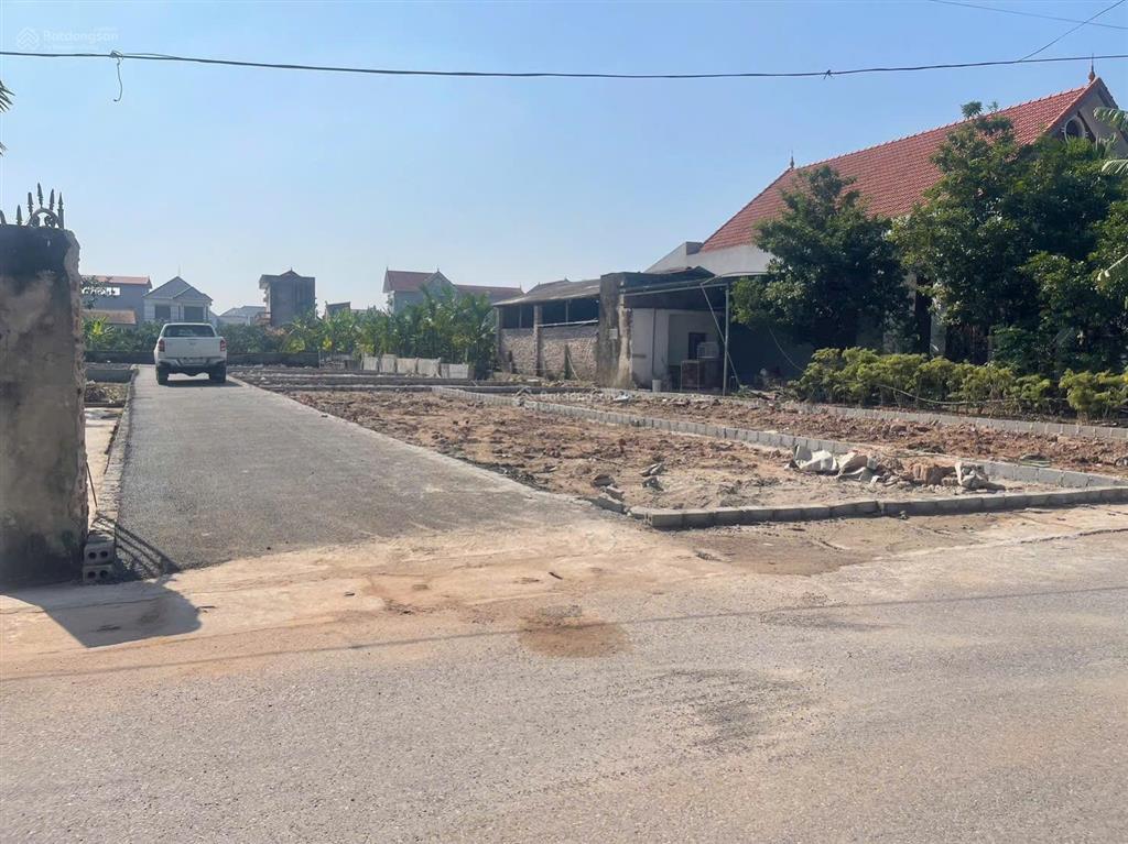 Chủ nhà cần tiền cắt ra bán diện tích nhỏ xinh đẹp rất thích hợp cho các nhà đầu tư