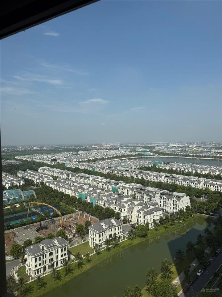 Chính chủ bán s1.12.2305 full nội thất, view biệt thự ngọc trai, giá chỉ 4 tỷ căn 64m².