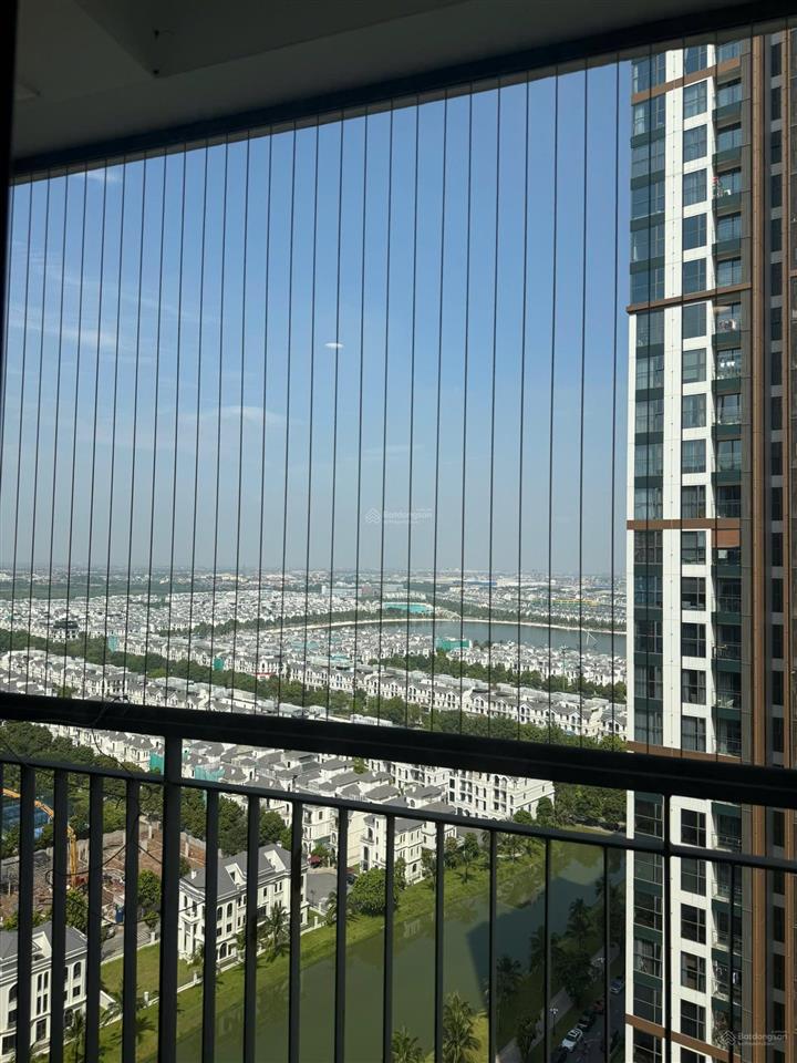 Chính chủ bán s1.12.2305 full nội thất, view biệt thự ngọc trai, giá chỉ 4 tỷ căn 64m².