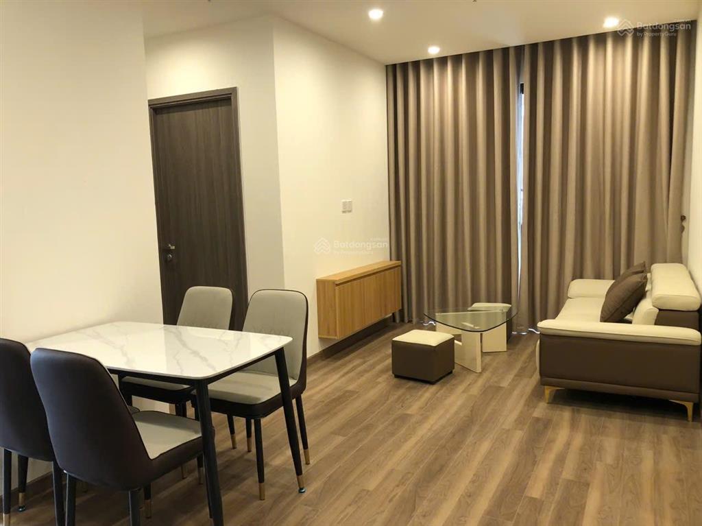 Cho thuê 2n góc vào ở ngay tòa be2. hướng đông nam, tầng trung thoáng mát.  0962 506 *** linh