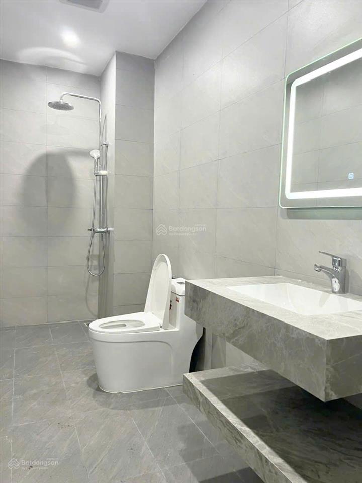 Liền kề vịnh thiên đường, nội thất cơ bản. giá chỉ 10tr bao phí.  0962 506 *** để đi xem