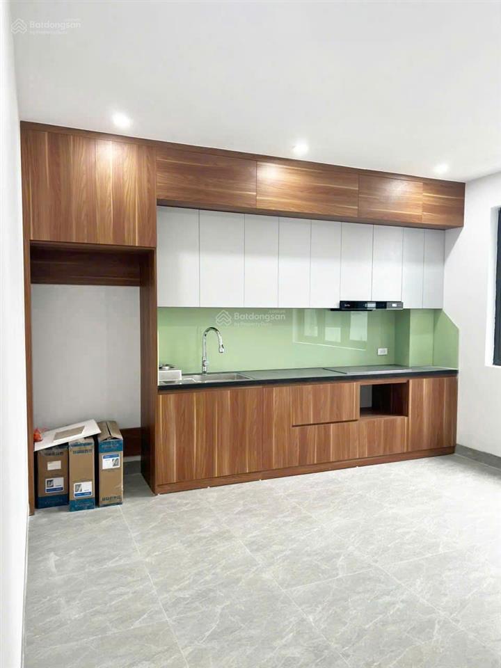 Liền kề vịnh thiên đường, nội thất cơ bản. giá chỉ 10tr bao phí.  0962 506 *** để đi xem