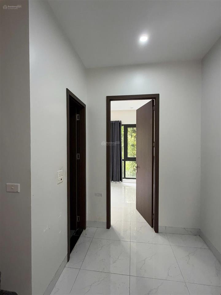 Liền kề cọ xanh, hoàn thiện 2 tầng. giá chỉ 8tr.  0962 506 *** để đi xem nhà