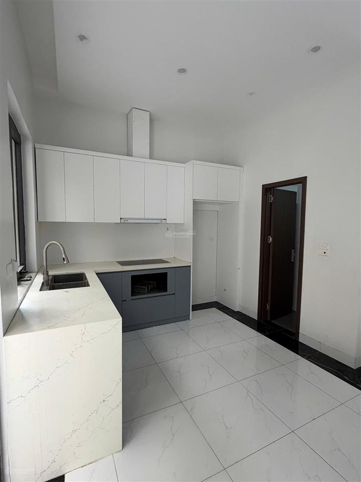 Liền kề cọ xanh, hoàn thiện 2 tầng. giá chỉ 8tr.  0962 506 *** để đi xem nhà