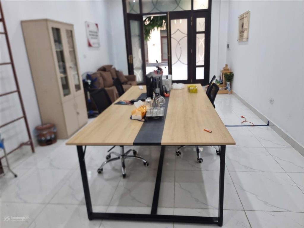 Cần làm văn phòng, thuê ngay. giá chỉ 4.5tr bao phí.  0962 506 *** em linh để đi xem nhà