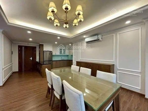 Bán nhà gần hoàng sâm, cầu giấy, 84m2, thang máy, oto 7 chỗ, tầm 25.5 tỷ, thông sàn, kinh doanh.