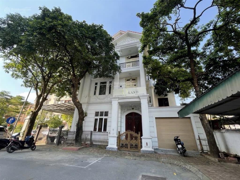 Bán nhà phân lô hoàng quốc việt 110m2, 5 tầng thang máy gara ô tô 7 chỗ giá 34.5 tỷ
