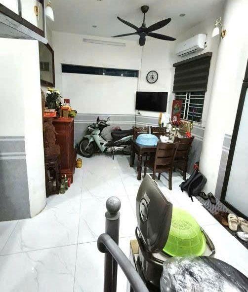 NHÀ ĐẸP 5 TẦNG PHỐ ĐỘI CẤN - 5 TỶ 3