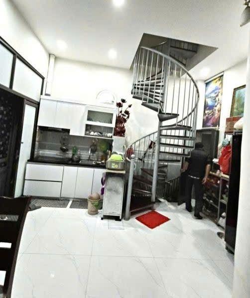 NHÀ ĐẸP 5 TẦNG PHỐ ĐỘI CẤN - 5 TỶ 3