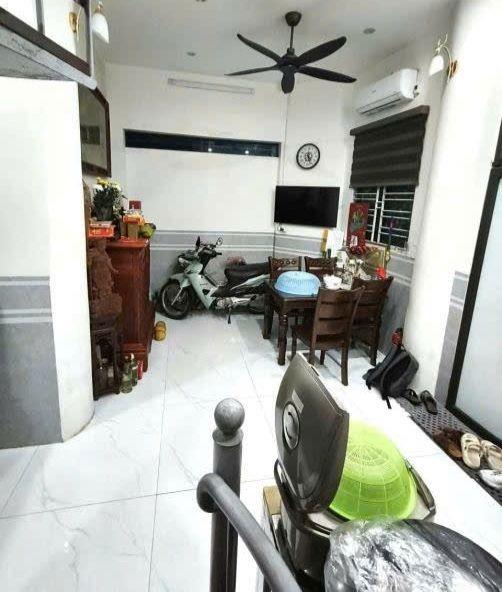 NHÀ ĐẸP 5 TẦNG PHỐ ĐỘI CẤN - 5 TỶ 3