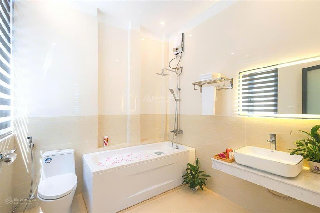 Bán villa đà lạt 750m2, 7pn, đang kinh doanh 120  150tr/tháng, nguyên tử lực, trung tâm p. 8