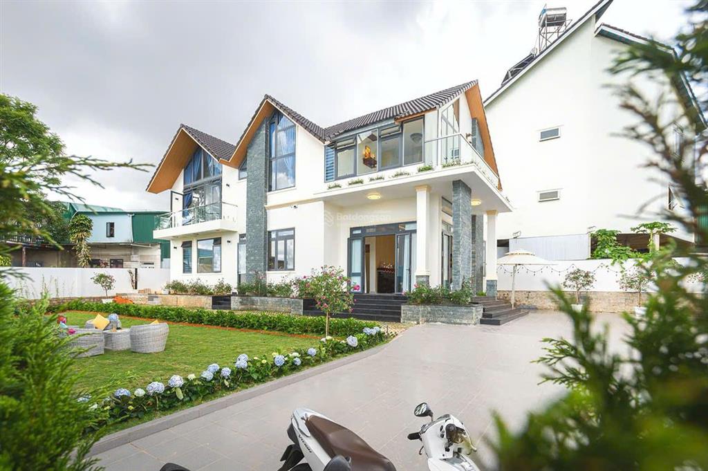 Bán villa đà lạt 750m2, 7pn, đang kinh doanh 120  150tr/tháng, nguyên tử lực, trung tâm p. 8