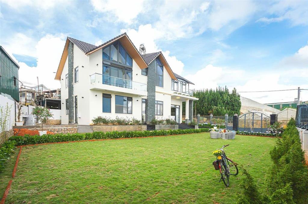 Bán villa đà lạt 750m2, 7pn, đang kinh doanh 120  150tr/tháng, nguyên tử lực, trung tâm p. 8