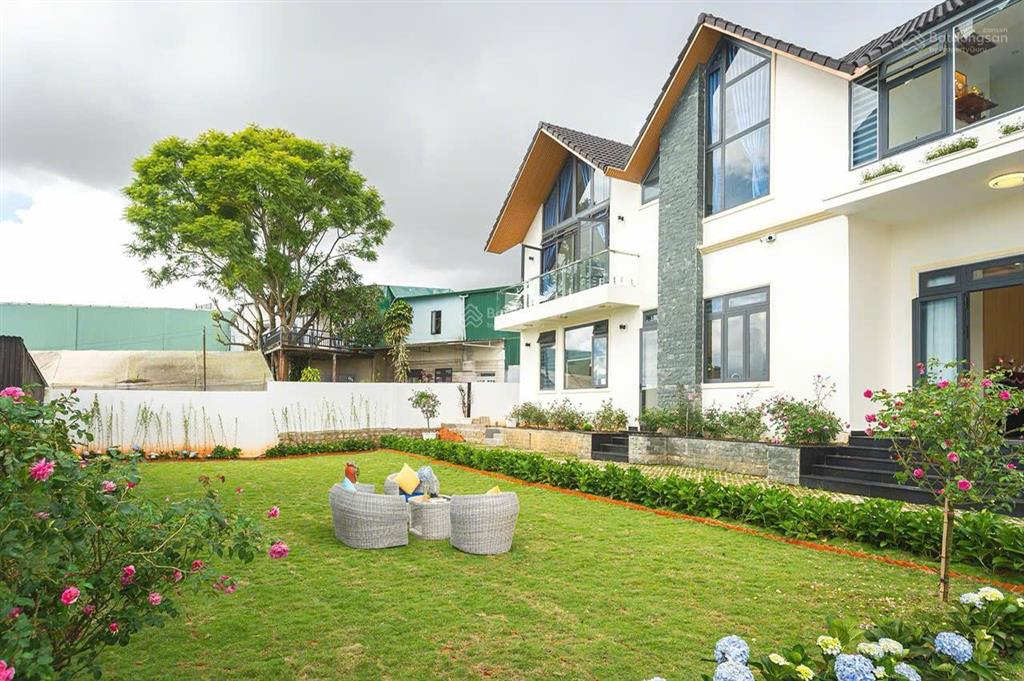 Bán villa đà lạt 750m2, 7pn, đang kinh doanh 120  150tr/tháng, nguyên tử lực, trung tâm p. 8