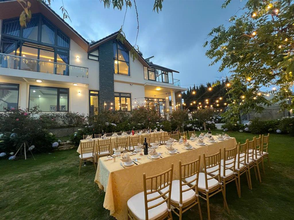 Bán villa đà lạt 750m2, 7pn, đang kinh doanh 120  150tr/tháng, nguyên tử lực, trung tâm p. 8