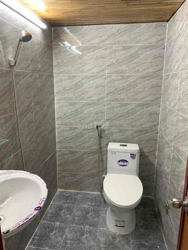 BÁN NHÀ GIẤY TAY ĐƯỜNG 35, HIỆP BÌNH, TP. HỒ CHÍ MINH, GIÁ 1,9 TỶ CÒN