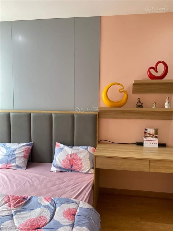 Bán gấp căn hộ giai việt 2pn 78m2. view đẹp có bancon thoáng mát. có tttm. giá tốt. tạ quang bửu q8