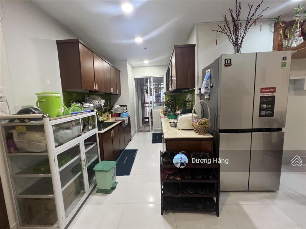 Bán gấp căn hộ giai việt 2pn 78m2. view đẹp có bancon thoáng mát. có tttm. giá tốt. tạ quang bửu q8