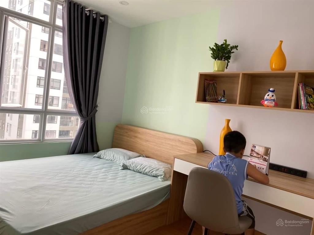 Bán gấp căn hộ giai việt 2pn 78m2. view đẹp có bancon thoáng mát. có tttm. giá tốt. tạ quang bửu q8