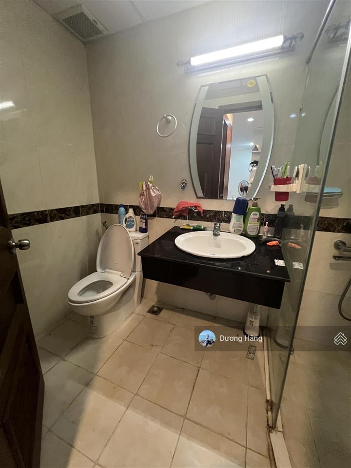 Bán gấp căn hộ giai việt 2pn 78m2. view đẹp có bancon thoáng mát. có tttm. giá tốt. tạ quang bửu q8
