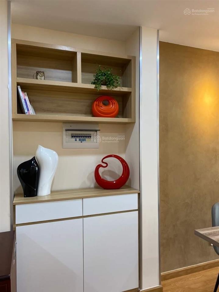 Bán gấp căn hộ giai việt 2pn 78m2. view đẹp có bancon thoáng mát. có tttm. giá tốt. tạ quang bửu q8
