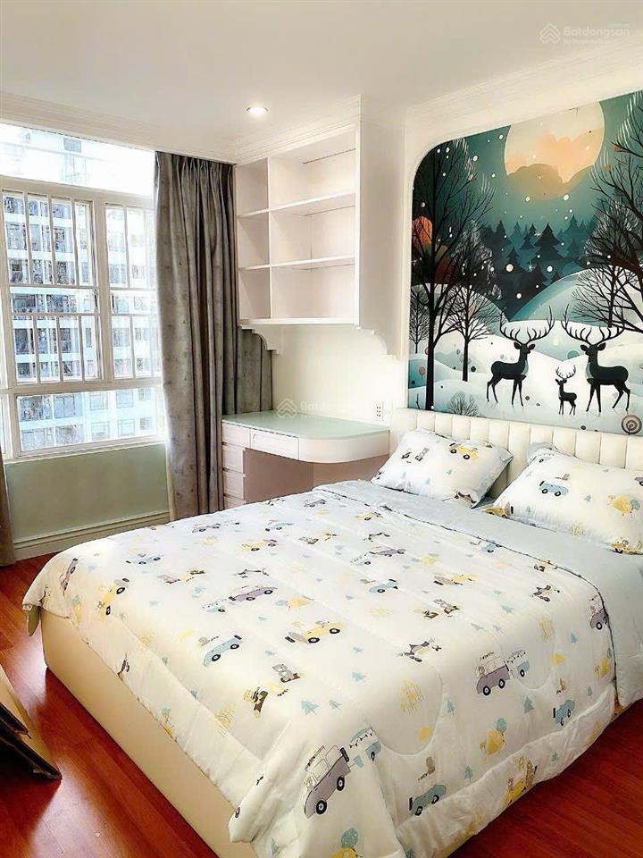Bán nhanh căn hộ giai việt 3pn 150m2 sẵn decor siêu xinh vị trí đẹp sổ hồng vĩnh viễn có tttm