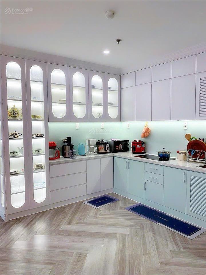 Bán nhanh căn hộ giai việt 3pn 150m2 sẵn decor siêu xinh vị trí đẹp sổ hồng vĩnh viễn có tttm