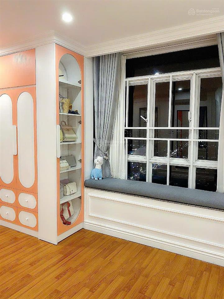Bán nhanh căn hộ giai việt 3pn 150m2 sẵn decor siêu xinh vị trí đẹp sổ hồng vĩnh viễn có tttm