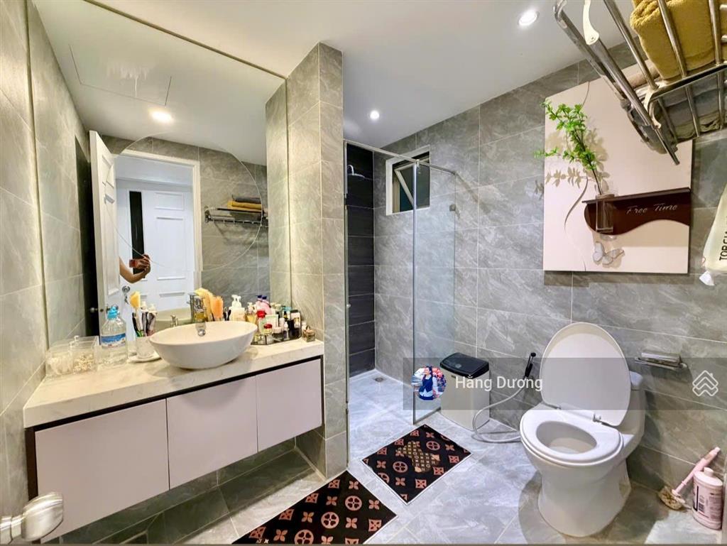 Bán nhanh căn hộ giai việt 3pn 150m2 sẵn decor siêu xinh vị trí đẹp sổ hồng vĩnh viễn có tttm