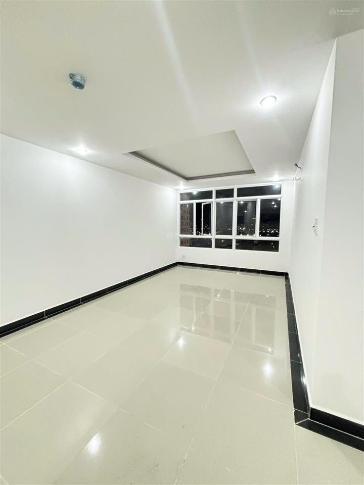 Full giỏ hàng bán chung cư giai việt 2pn  115m2. vị trí đẹp p5 q8, sổ hồng vv. có tttm thuận tiện