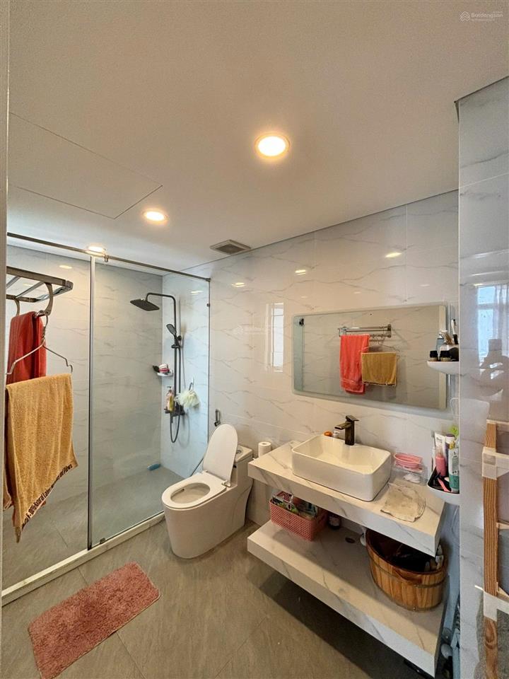 Full giỏ hàng bán chung cư giai việt 2pn  115m2. vị trí đẹp p5 q8, sổ hồng vv. có tttm thuận tiện